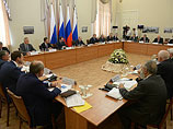 Путин снова поднял тему освоения Арктики, в развитие которой "Роснефть" вложит сотни миллиардов долларов Путин снова поднял тему освоения Арктики, в развитие которой "Роснефть" вложит сотни миллиардов долларов