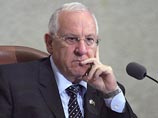 Как отмечает Reuters, после снятия Бен-Элиэзера фаворитом на выборах стал депутат от партии "Ликуд" Реувен Ривлин Как отмечает Reuters, после снятия Бен-Элиэзера фаворитом на выборах стал депутат от партии "Ликуд" Реувен Ривлин