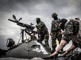 В Донецкой области, где не прекращается военное противостояние между украинскими военными и сторонниками самопровозглашенных властей, ведется обстрел Славянска