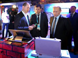 Путин объявил о необходимости регулировать интернет и заверил сетевых бизнесменов, что от государства "никуда не спрячешься" Путин объявил о необходимости регулировать интернет и заверил сетевых бизнесменов, что от государства "никуда не спрячешься"