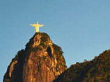 Статую Христа из Рио-де-Жанейро к чемпионату мира "нарядили" в футболку  