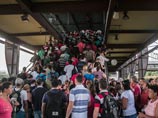 Работники метрополитена Сан-Паулу приостановили забастовку, но все еще угрожают осложнить открытие чемпионата мира по футболу Работники метрополитена Сан-Паулу приостановили забастовку, но все еще угрожают осложнить открытие чемпионата мира по футболу