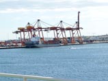 Финские докеры устроили забастовку в поддержку российских моряков, которых "используют в качестве рабской рабочей силы" Финские докеры устроили забастовку в поддержку российских моряков, которых "используют в качестве рабской рабочей силы"
