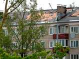 На Сахалине объявлен режим ЧС после урагана: нет света, сорваны крыши, повалены деревья