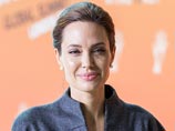 Анджелина Джоли получила от британской королевы почетное рыцарство Анджелина Джоли получила от британской королевы почетное рыцарство