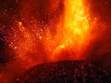 В Италии проснулся самый активный вулкан Европы (ВИДЕО) В Италии проснулся самый активный вулкан Европы (ВИДЕО)