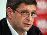 Лидер фракции "УДАР" Виталий Ковальчук призвал депутатов Рады самораспуститься еще 17 июня, на утреннем заседании парламента. Он отметил, что соответствующий проект постановления уже подготовлен и предложил внести его в повестку дня Лидер фракции "УДАР" Виталий Ковальчук призвал депутатов Рады самораспуститься еще 17 июня, на утреннем заседании парламента. Он отметил, что соответствующий проект постановления уже подготовлен и предложил внести его в повестку дня