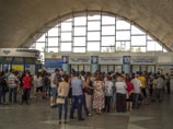В Луганской области взорвали железную дорогу, а в Запорожской - железнодорожный мост В Луганской области взорвали железную дорогу, а в Запорожской - железнодорожный мост