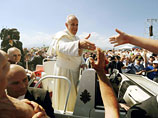 Папа Римский Франциск совершил поездку на юг Италии, в Калабрию - регион, снискавший печальную славу одного из наиболее криминальных