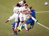 Сборная Уругвая нанесла поражение Италии в третьем туре группового этапа чемпионата мира по футболу в Бразилии