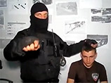 В Сети появились кадры "допроса" "стримера Влада", которого передали матери
В Сети появились кадры "допроса" "стримера Влада", которого передали матери
