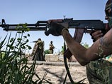 По данным Дмитрашковского, сепаратисты до десяти раз обстреливали блокпосты украинской армии. "Боевики несколько раз с минометного оружия обстреляли блокпост близ Славянска, вследствие боя погибли трое украинских военных, еще четверо получили ранения По данным Дмитрашковского, сепаратисты до десяти раз обстреливали блокпосты украинской армии. "Боевики несколько раз с минометного оружия обстреляли блокпост близ Славянска, вследствие боя погибли трое украинских военных, еще четверо получили ранения