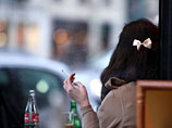Одним из самых резонансных пунктов закона стало запрещение курить в помещениях кафе и ресторанов, даже в специально отведенных для этого залах