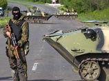 Порошенко подчеркнул, что "уникальный шанс воплощения мирного плана не реализован". Он отметил, что защита территориальной целостности Украины, безопасности и жизни мирных граждан требует не только оборонных, но и наступательных действий