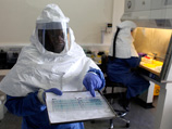 Бедственная ситуация с лихорадкой Эбола в Африке усугубляется качеством медобслуживания и побегами больных
