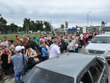 Когда все беженцы прибудут в Ростов-на-Дону, там их пересадят на российские автобусы и повезут во Владимирскую область