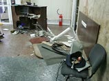 По словам самого сепаратиста, он пошел за захват здания УВД просто потому, что ему не нравился начальник отделения милиции По словам самого сепаратиста, он пошел за захват здания УВД просто потому, что ему не нравился начальник отделения милиции