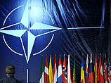 Не спадает внимание к России и со стороны НАТО, где пообещали сделать "новые шаги" в сфере безопасности, если это будет необходимо