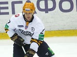 Знаменитый российский хоккеист Алексей Ковалев объявил о завершении спортивной карьеры в возрасте 41 года. В минувшем сезоне ветеран стал победителем второго дивизиона чемпионата Швейцарии в составе клуба "Висп"