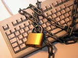 Его считают одним из наиболее опасных компьютерных мошенников и обвиняют в краже персональных данных американцев Его считают одним из наиболее опасных компьютерных мошенников и обвиняют в краже персональных данных американцев