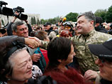 Глава государства добавил, что собирается встретиться с "настоящими хозяевами Донбасса" - мирными жителями региона