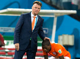 Главный тренер сборной Нидерландов по футболу Луи ван Гал заявил, что предпочел бы проиграть полуфинал чемпионата мира со счетом 1:7, как это случилось со сборной Бразилии, чем уступить в серии пенальти