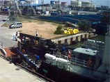 Российская военная техника в приоритетном порядке переправляется в Крым, и этим объясняются возникшие в последние дни огромные очереди на Керченской паромной переправе Российская военная техника в приоритетном порядке переправляется в Крым, и этим объясняются возникшие в последние дни огромные очереди на Керченской паромной переправе