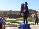 17 мая на Марсовом поле в Санкт-Петербурге Раевский выступал на митинге в поддержку "Новороссии" вместе с общественной инициативной группой "Антимайдан Санкт-Петербурга"
