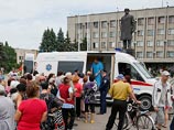 При этом она, правда, перепутала название центральной площади города и населила его шахтерами При этом она, правда, перепутала название центральной площади города и населила его шахтерами