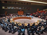 Совет Безопасности накануне, 14 июля, принял резолюцию, направленную на улучшение гуманитарной ситуации в Сирии. Документ предусматривает открытие дополнительных пограничных пропускных пунктов для доставки гуманитарной помощи - еды и медикаментов