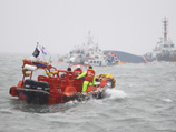 В Южной Корее разбился вертолет, принимавший участие в поисках жертв парома "Севол": пятеро погибших