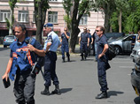 В Киеве заявили, что иностранные специалисты смогут попасть в зону падения пассажирского лайнера после того, как эта территория перейдет под контроль сил "антитеррористической операции"