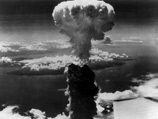 6 августа 1945 года этот самолет сбросил атомную бомбу "Малыш" на японский город Хиросима