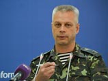 Андрей Лысенко заявил, что в районе трагедии сепаратисты обустроили боевые позиции. "Они туда стянули большое количество тяжелой артиллерии и заминировали подходы к этой территории. Это делает невозможным работу международных экспертов