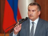 Аксенов хочет ежегодно получать из Москвы по 100 млрд рублей на развитие Крыма Аксенов хочет ежегодно получать из Москвы по 100 млрд рублей на развитие Крыма