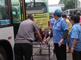 Мощный взрыв прогремел утром в субботу на китайском заводе, изготавливающим колесные диски: по данным Xinhua, минимум 65 человек погибли, 120 были ранены
