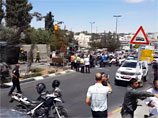 В Иерусалиме водитель трактора задавил пешехода и протаранил автобус. В "Хамас" отмечают, что теракт совершил террорист-одиночка