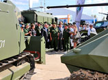Министр обороны высоко оценил инициативные разработки, представленные на выставке "День инноваций Минобороны России-2014"