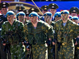 На фоне очередных масштабных учений российских войск у границ с Украиной, беспокоящих США, НАТО и западных экспертов, стало известно, что численность российских Воздушно-десантных войск (ВДВ) в ближайшие годы планируется увеличить примерно вдвое На фоне очередных масштабных учений российских войск у границ с Украиной, беспокоящих США, НАТО и западных экспертов, стало известно, что численность российских Воздушно-десантных войск (ВДВ) в ближайшие годы планируется увеличить примерно вдвое