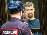 За две недели голодовки за решеткой Удальцов немного похудел, объявила ФСИН