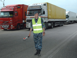 На границе с ЕС таможня разворачивает грузовики с запрещенными продуктами