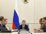 Премьер-министр РФ Дмитрий Медведев поручил первому вице-премьеру Игорю Шувалову и вице-премьеру Аркадию Дворковичу наладить мониторинг за ситуацией на продовольственном рынке в стране