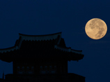 Гигантскую луну могли наблюдать в ночь на понедельник, 11 августа, жители всей планеты