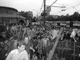 Большинство россиян считают августовский путч 1991 года трагедией, а не победой демократии Большинство россиян считают августовский путч 1991 года трагедией, а не победой демократии