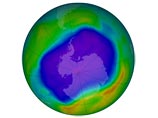 Исследования NASA показали неожиданно большое содержание в атмосфере Земли озоноразрушающих веществ, применение которых запрещено во всем мире. Ни одна из сторон Монреальского договора не декларировала выбросы Исследования NASA показали неожиданно большое содержание в атмосфере Земли озоноразрушающих веществ, применение которых запрещено во всем мире. Ни одна из сторон Монреальского договора не декларировала выбросы