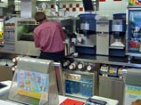 Закрыв несколько McDonald’s в Москве, Роспотребнадзор приступил к проверке ресторанов сети по всей стране Закрыв несколько McDonald’s в Москве, Роспотребнадзор приступил к проверке ресторанов сети по всей стране