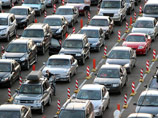 Накануне в ЕТД сообщали о десятикратном сокращении автомобильной очереди на паром в этом направлении за сутки - с 400 до 30 машин