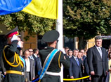 Церемония поднятия госфлага прошла на Софийской площади. Флаг был торжественно поднят под звуки гимна страны