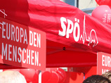 400 статуэток гномов с красными колпачками и лозунгами левого толка использовались в качестве рекламы австрийской социал-демократической партии в преддверии региональных выборов, которые пройдут в сентябре