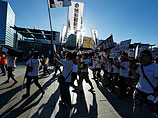 Забастовка работников казино произошла в Макао в понедельник, 25 августа. Более 1000 человек вышли на улицы с требованием повысить им заработную плату и улучшить условия труда